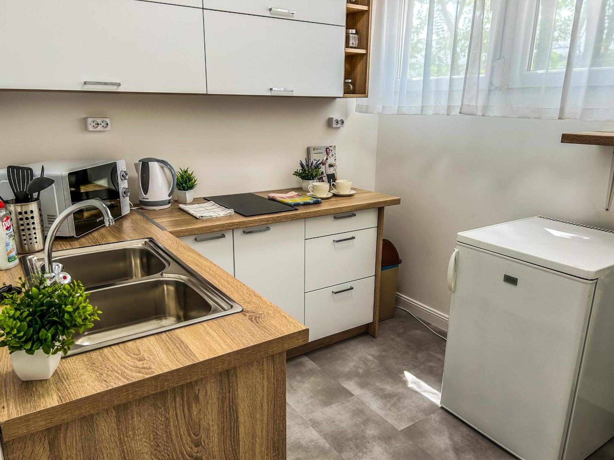 Villa Blue City Apartman Szekszárd Екстериор снимка